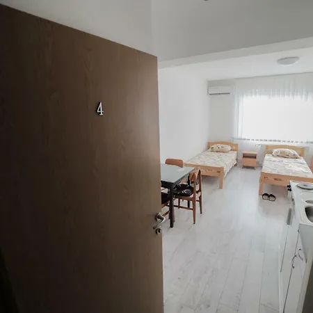 Guesthouse Tanja *